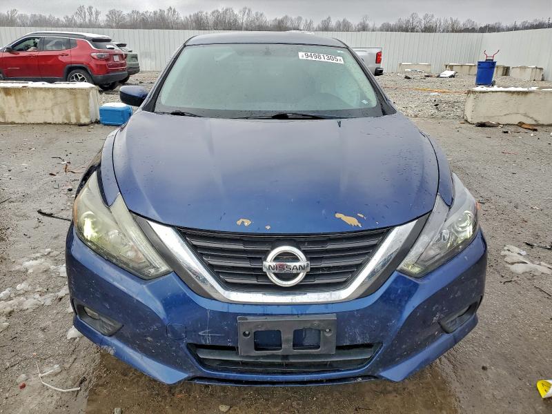 Photo 5 from auction – 2017 NISSAN ALTIMA with VIN 1N4AL3AP6HC164247