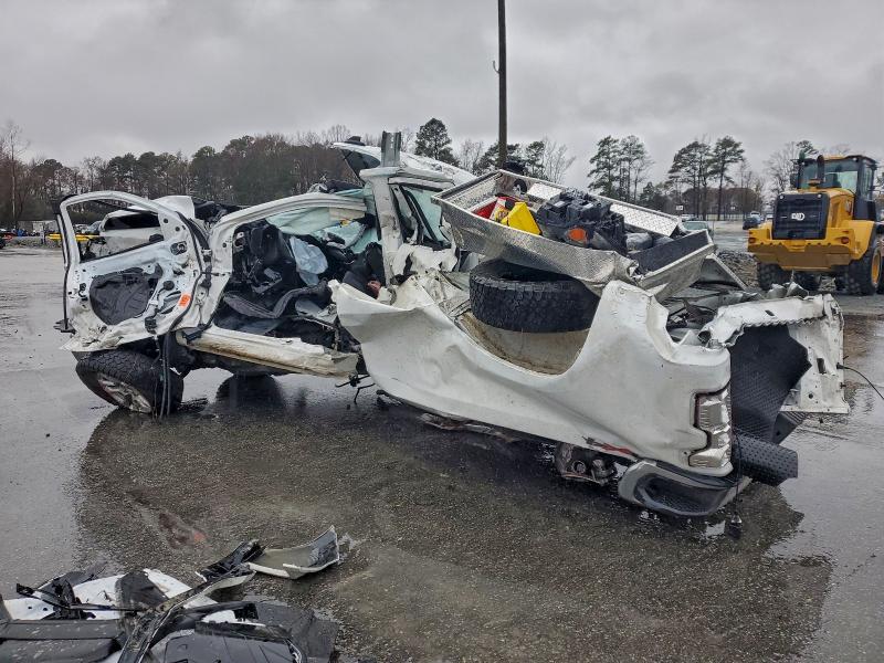 Photo 2 from auction – 2024 CHEVROLET SILVERADO with VIN 1GCRDDED1RZ162744
