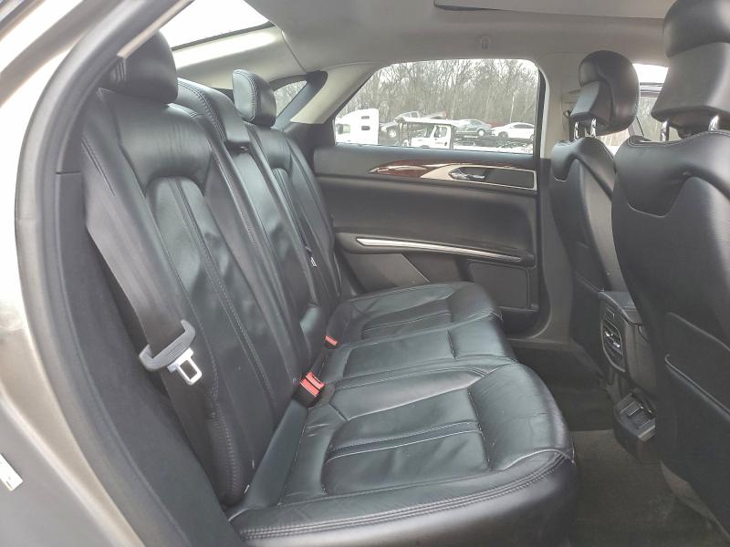 Photo 10 from auction – 2016 LINCOLN MKZ with VIN 3LN6L2J99GR613346