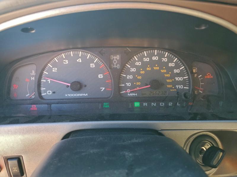 Photo 9 from auction – 2001 TOYOTA 4RUNNER SR with VIN JT3HN86RX10337158
