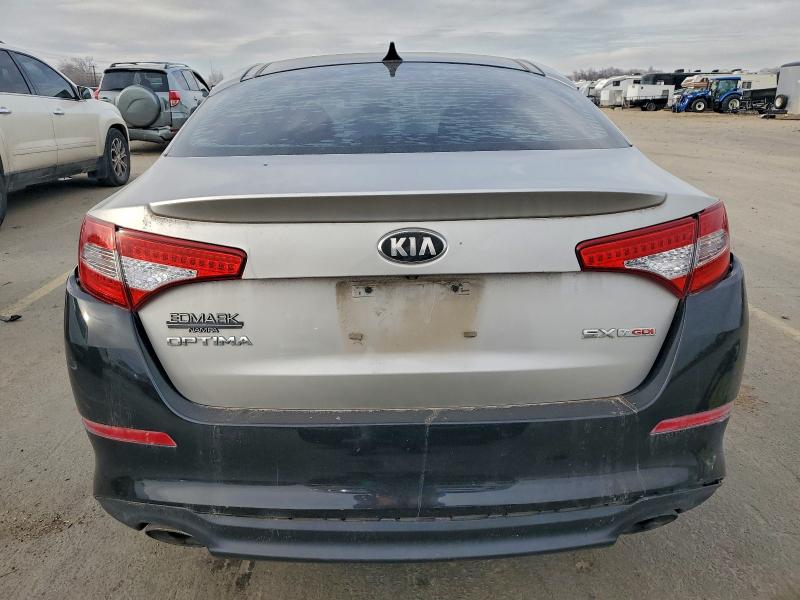 Photo 6 from auction – 2013 KIA OPTIMA SX with VIN 5XXGR4A66DG095716