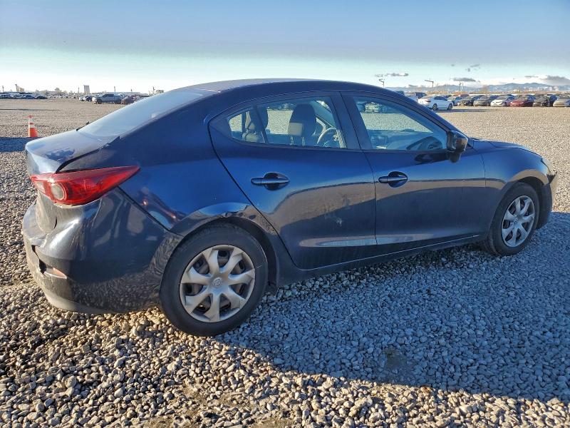 Photo 3 from auction – 2015 MAZDA 3 SV with VIN JM1BM1T71F1268859