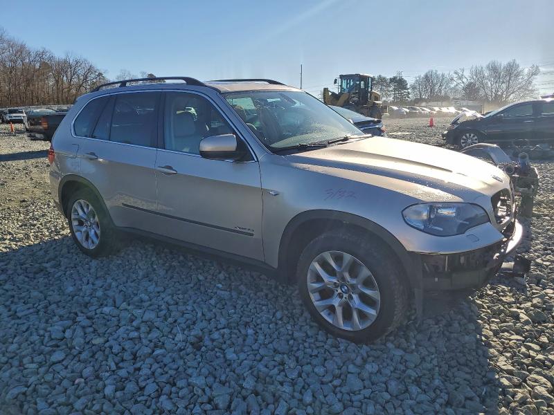 Photo 4 from auction – 2013 BMW X5 XDRIVE3 with VIN 5UXZV4C50D0B11923