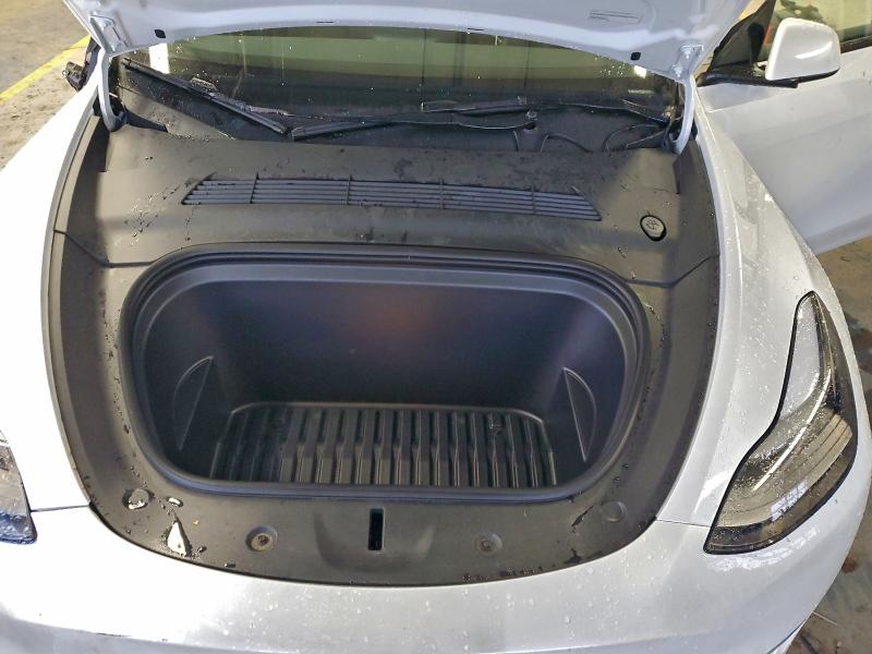 Photo 12 from auction – 2024 TESLA MODEL Y with VIN 7SAYGDEE1RA258116