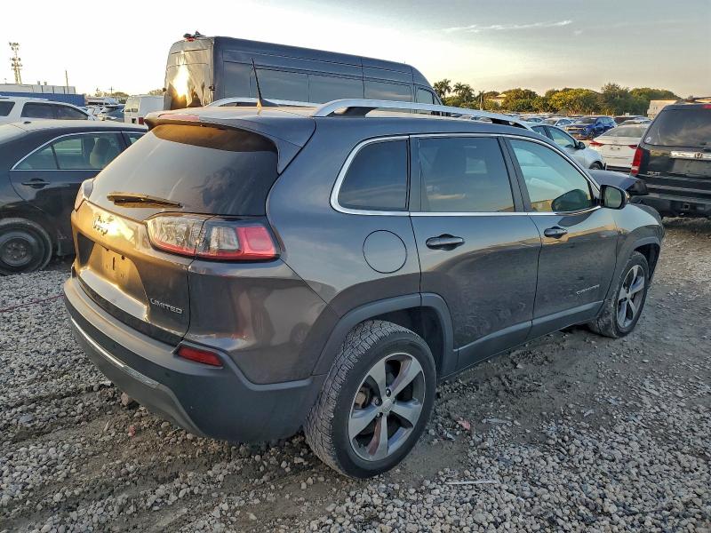 Photo 3 from auction – 2020 JEEP CHEROKEE L with VIN 1C4PJLDB0LD573986
