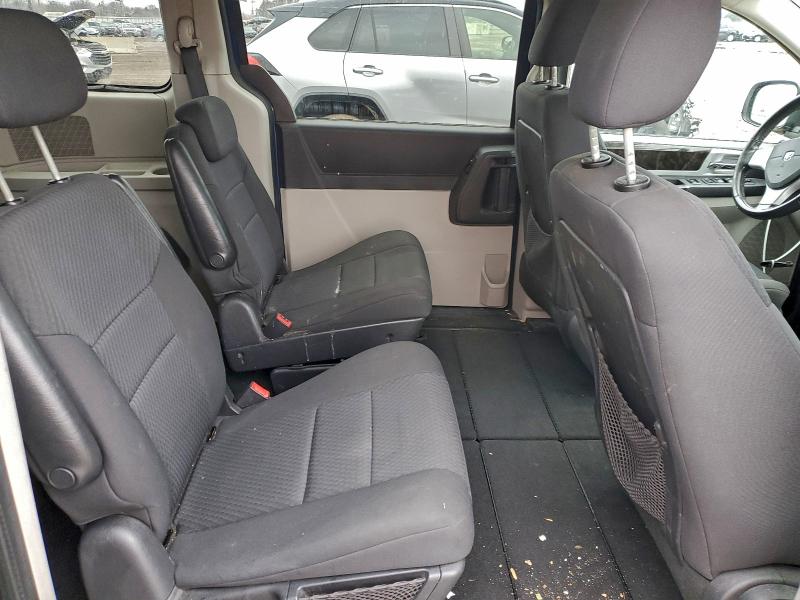 Photo 11 from auction – 2010 DODGE GRAND CARA with VIN 2D4RN5D12AR154325