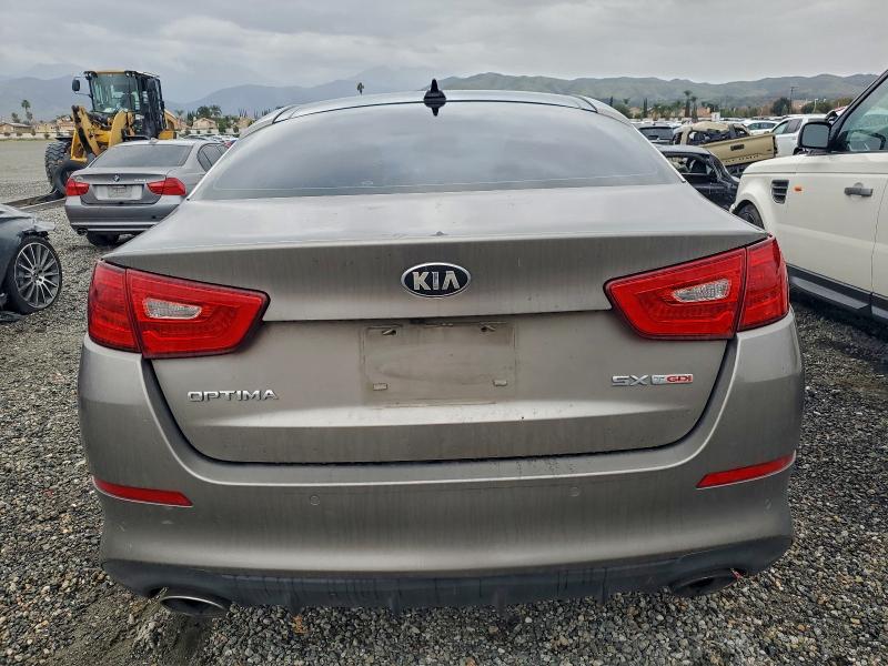 صورة رقم 6 من المزاد - 2015 KIA OPTIMA SX مع VIN 5XXGR4A60FG499209