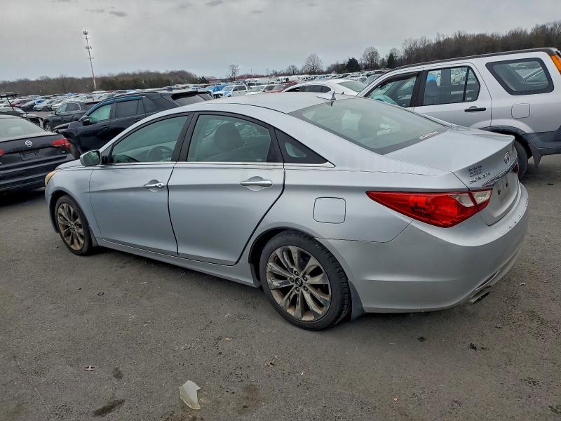 Photo 2 from auction – 2012 HYUNDAI SONATA SE with VIN 5NPEC4AC9CH348383
