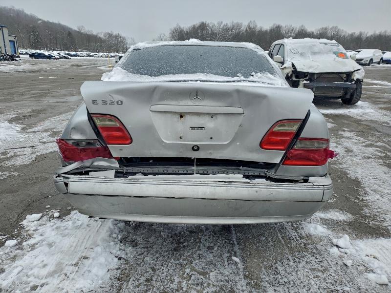 Photo 6 from auction – 2002 MERCEDES-BENZ E 320 with VIN WDBJF65J32B453882