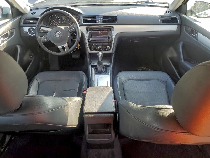 Photo 8 from auction – 2012 VOLKSWAGEN PASSAT SE with VIN 1VWBP7A35CC036319