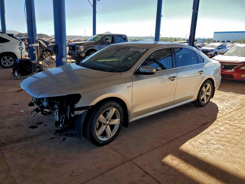 VOLKSWAGEN PASSAT S 2015 with VIN 1VWAT7A39FC098401 - Photo from auction