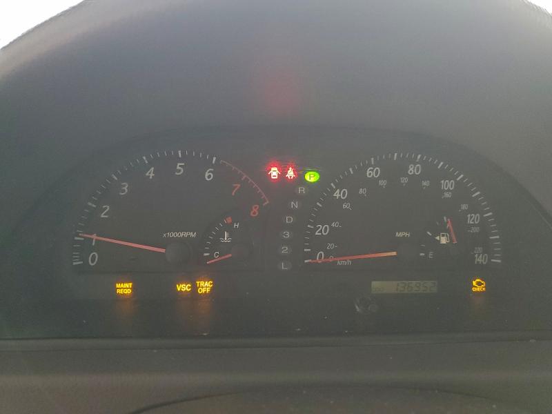 Photo 9 from auction – 2004 TOYOTA CAMRY LE with VIN 4T1BF30K54U569169