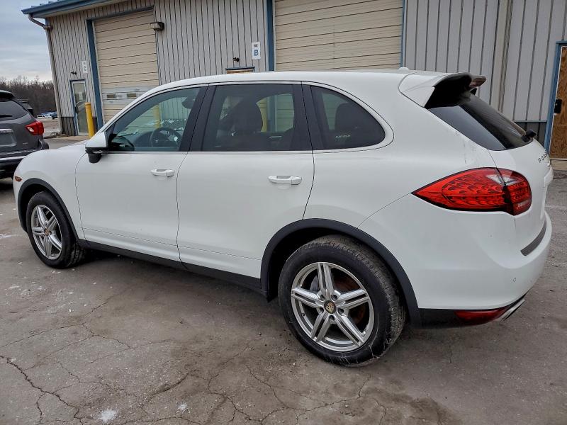 Photo 2 from auction – 2014 PORSCHE CAYENNE with VIN WP1AA2A27ELA09943