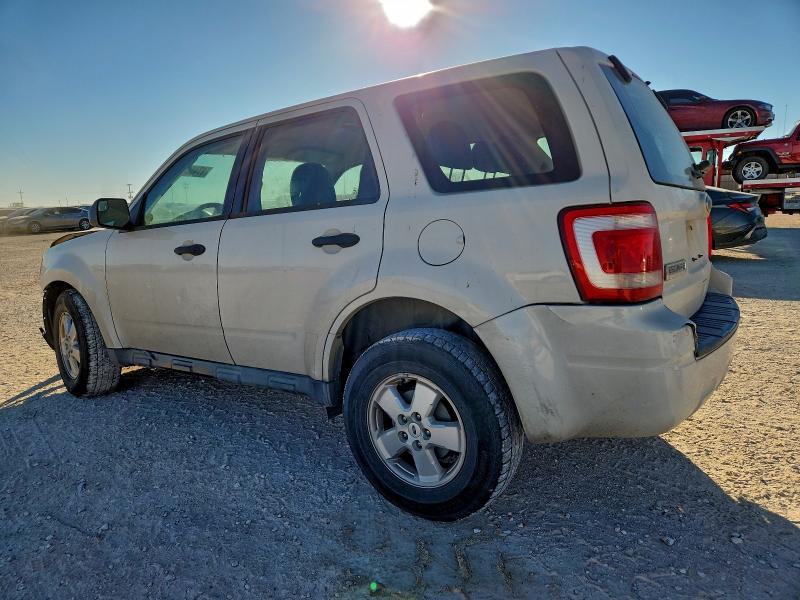 Photo 2 from auction – 2012 FORD ESCAPE XLS with VIN 1FMCU0C75CKC81680