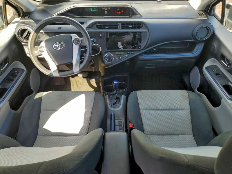 Photo 8 from auction – 2013 TOYOTA PRIUS C with VIN JTDKDTB34D1547259