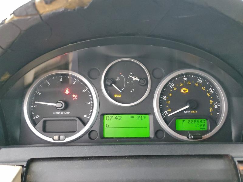 Photo 9 from auction – 2008 LAND ROVER LR3 with VIN SALAE25488A463953
