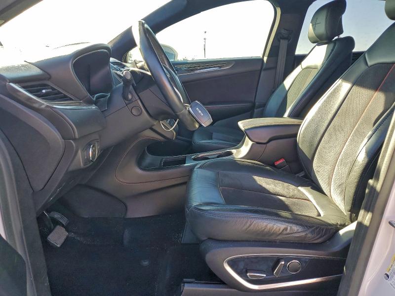 Photo 7 from auction – 2017 LINCOLN MKC BLACK with VIN 5LMCJ4C96HUL01994
