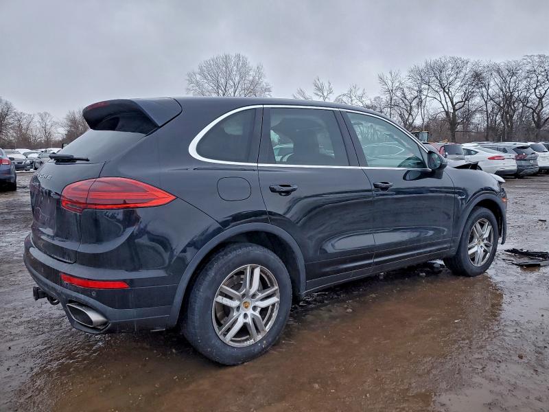 Photo 3 from auction – 2016 PORSCHE CAYENNE with VIN WP1AF2A26GLA40525