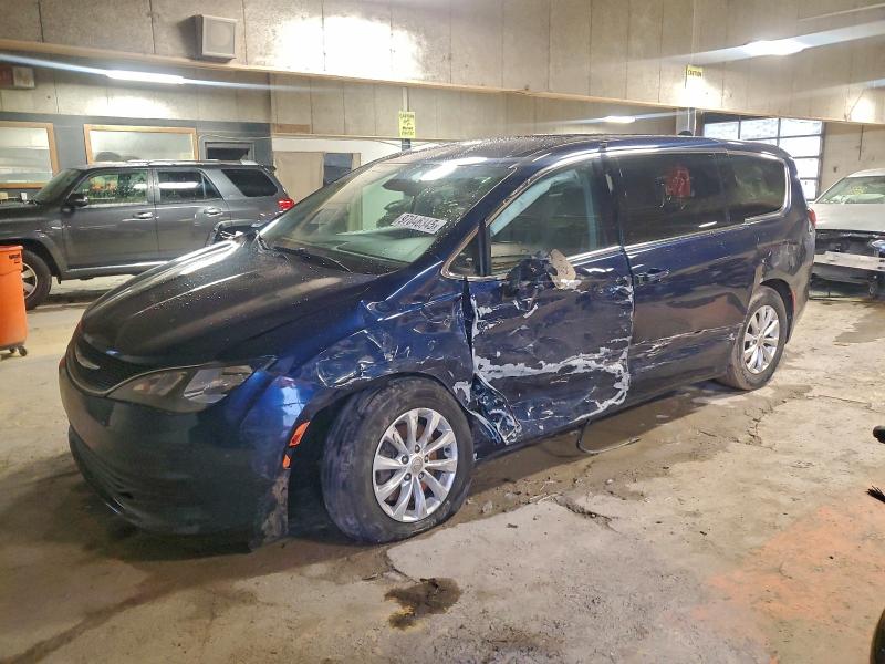 CHRYSLER PACIFICA T 2017 with VIN 2C4RC1DG1HR634852 - Photo from auction