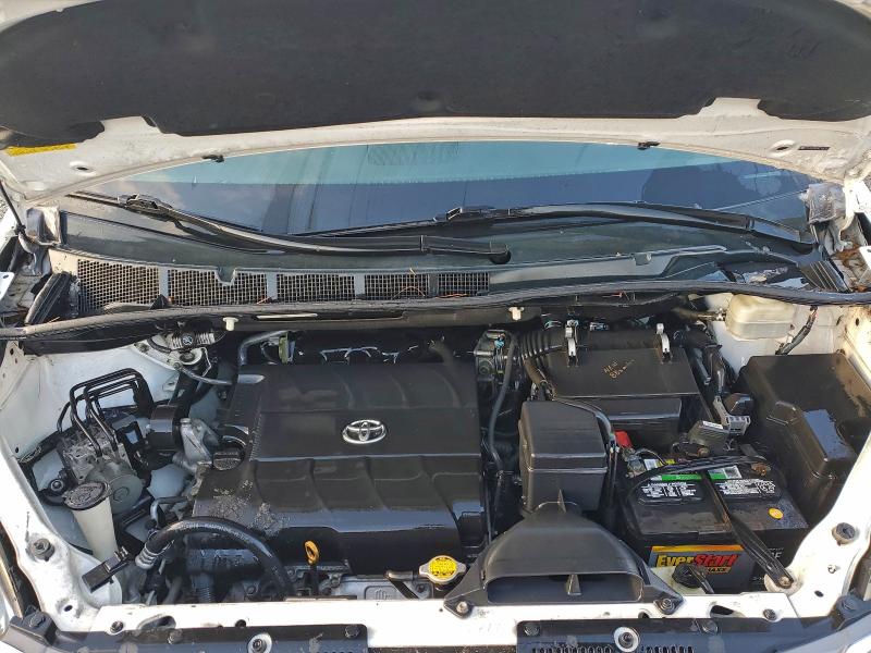 Photo 12 from auction – 2011 TOYOTA SIENNA with VIN 5TDYK3DC0BS144392