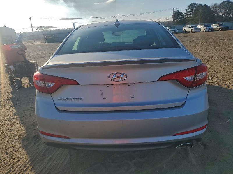 Photo 6 from auction – 2015 HYUNDAI SONATA SE with VIN 5NPE24AF4FH015736
