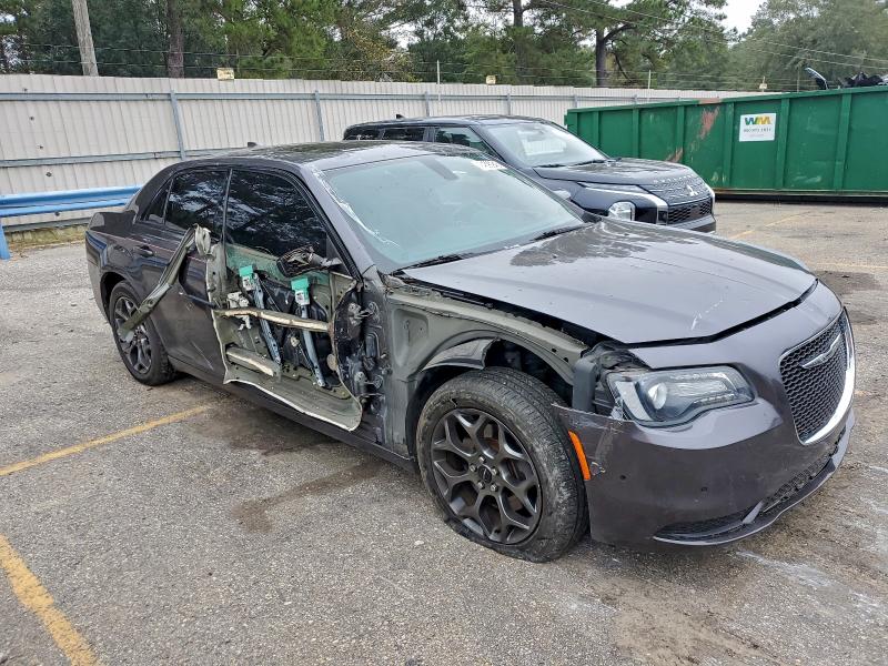 Photo 4 from auction – 2015 CHRYSLER 300 S with VIN 2C3CCAGG0FH909068