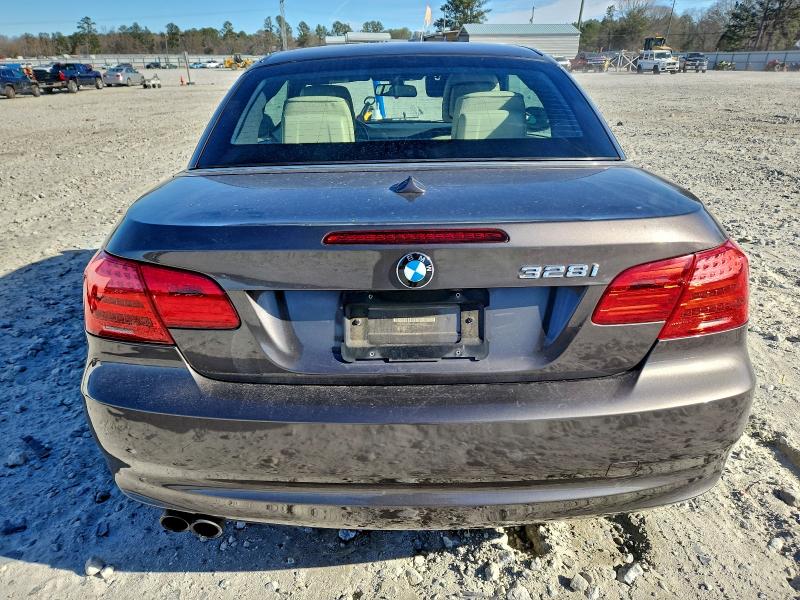 Photo 6 from auction – 2011 BMW 328 I with VIN WBADW3C55BE537300
