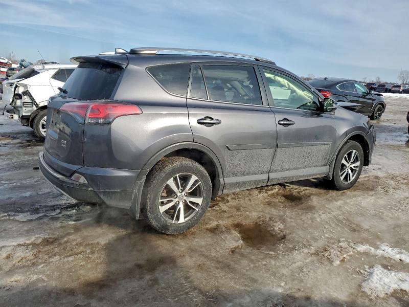Photo 3 from auction – 2017 TOYOTA RAV4 XLE with VIN JTMRFREV5HJ126374