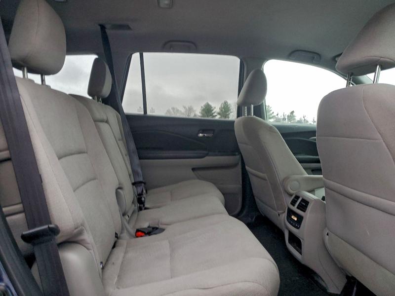 Photo 11 from auction – 2017 HONDA PILOT with VIN 5FNYF5H30HB029556