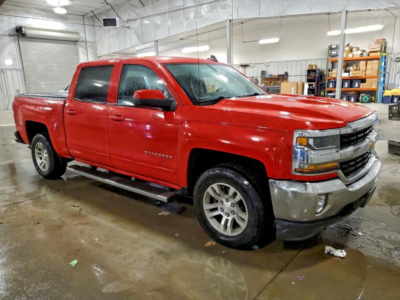 Photo 4 from auction – 2018 CHEVROLET SILVERADO with VIN 3GCUKREC7JG515674