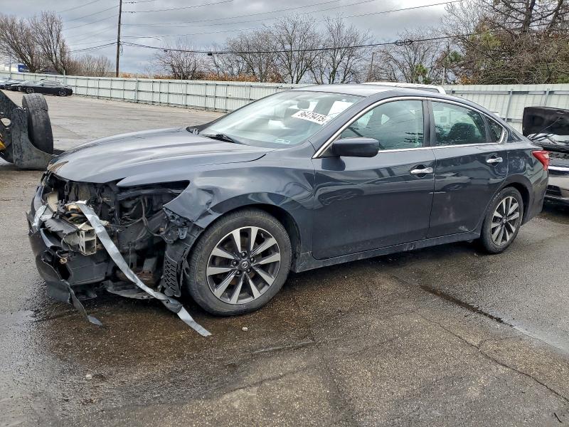 NISSAN ALTIMA 2.5 2017 with VIN 1N4AL3AP2HC281839 - Photo from auction