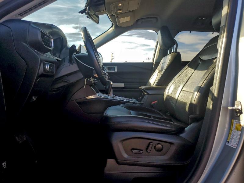Photo 7 from auction – 2022 FORD EXPLORER L with VIN 1FMSK7FH7NGB20056