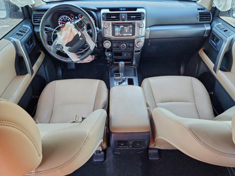 Photo 8 from auction – 2017 TOYOTA 4RUNNER SR with VIN JTEZU5JR0H5163196