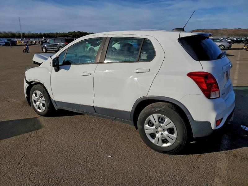 Photo 2 from auction – 2018 CHEVROLET TRAX LS with VIN KL7CJKSB8JB732609