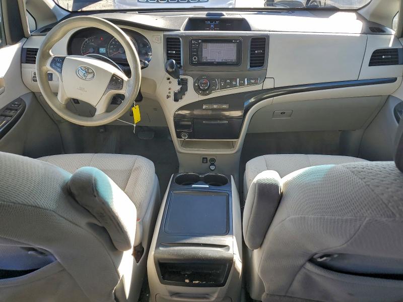 Photo 8 from auction – 2014 TOYOTA SIENNA LE with VIN 5TDKK3DC2ES505521