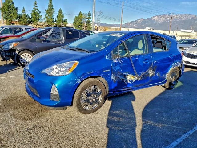 TOYOTA PRIUS C 2014 with VIN JTDKDTB33E1568248 - Photo from auction