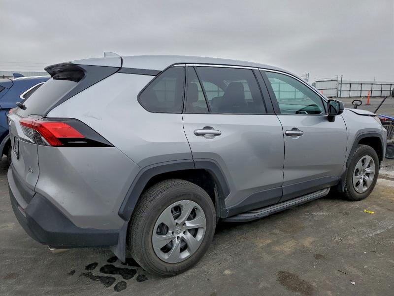 Photo 3 from auction – 2022 TOYOTA RAV4 LE with VIN 2T3H1RFV2NW225336