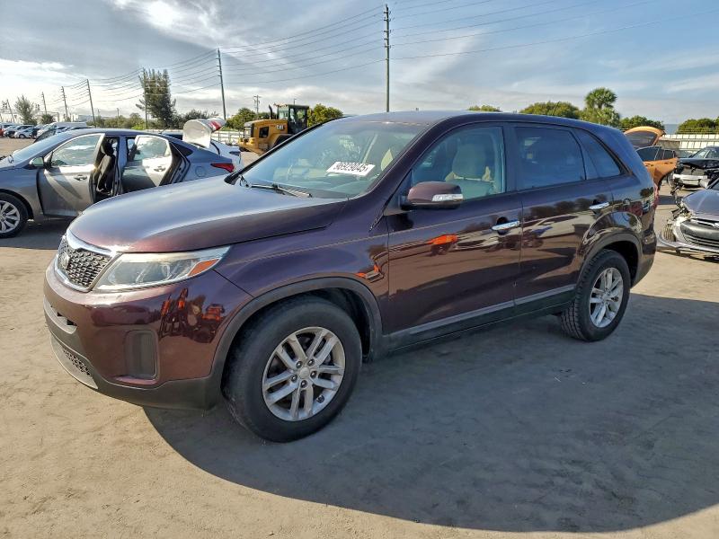 KIA SORENTO 2014 with VIN 5XYKT3A68EG470489 - Photo from auction