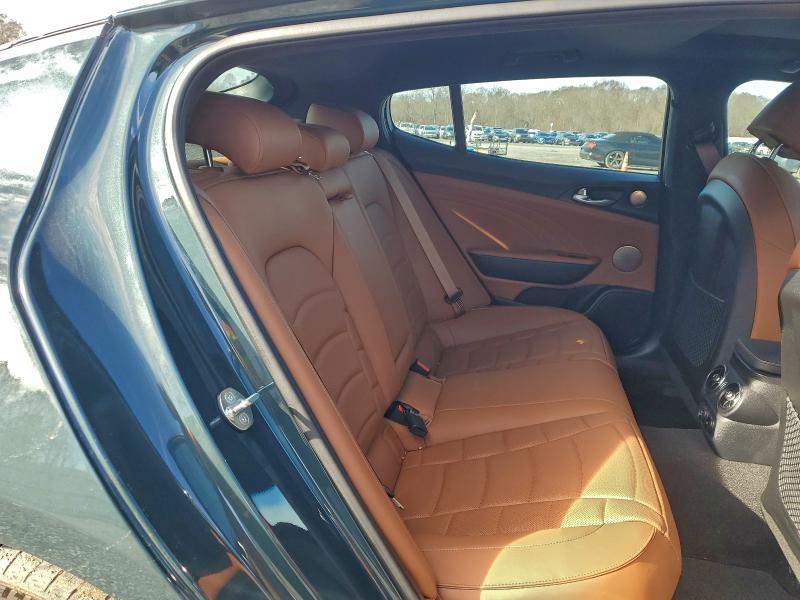 Photo 10 from auction – 2023 KIA STINGER GT with VIN KNAE55LC3P6136377