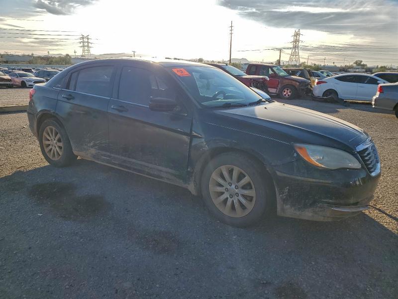Photo 4 from auction – 2013 CHRYSLER 200 with VIN 1C3CCBBB6DN764477