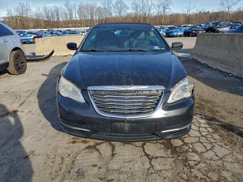 Photo 5 from auction – 2012 CHRYSLER 200 TOURIN with VIN 1C3BCBEB8CN215692