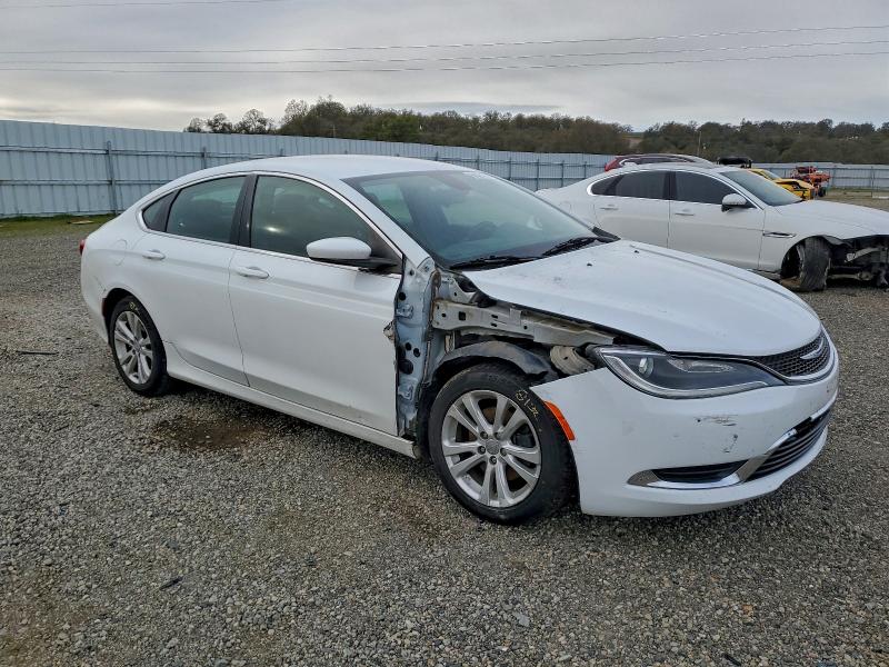Photo 4 from auction – 2015 CHRYSLER 200 LIMITE with VIN 1C3CCCABXFN580721