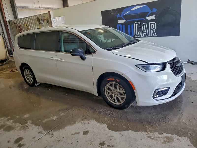 Photo 4 from auction – 2024 CHRYSLER PACIFICA T with VIN 2C4RC1BG1RR165511