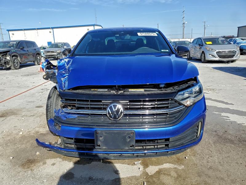 Photo 5 from auction – 2024 VOLKSWAGEN JETTA with VIN 3VWBM7BU2RM065283