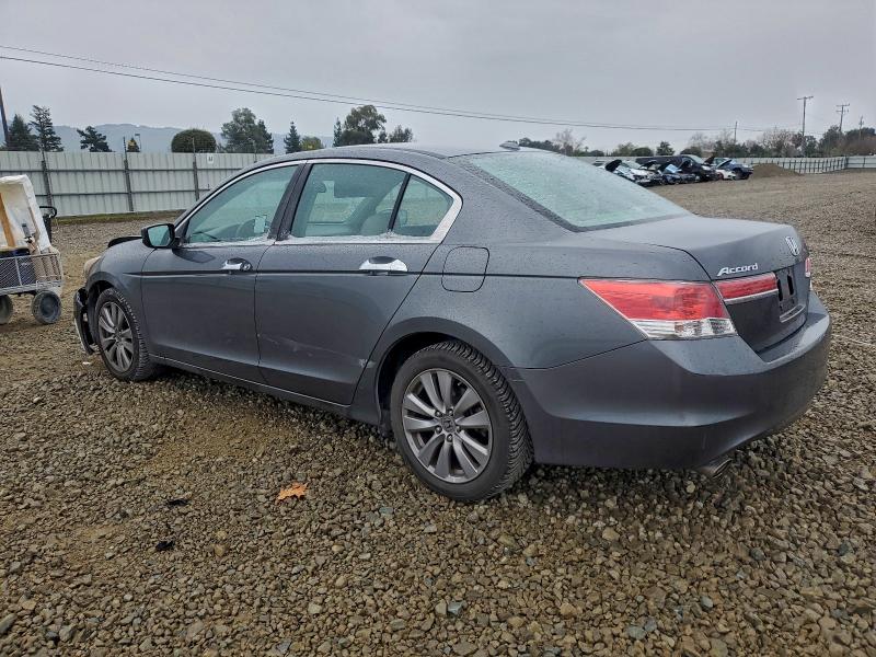 Photo 2 from auction – 2012 HONDA ACCORD EXL with VIN 1HGCP3F84CA011929