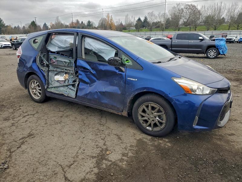 Photo 4 from auction – 2015 TOYOTA PRIUS V with VIN JTDZN3EU9FJ025956