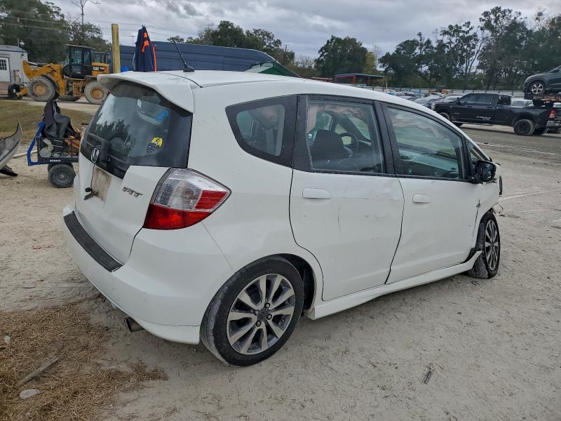 Photo 3 from auction – 2013 HONDA FIT with VIN JHMGE8H67DC048928