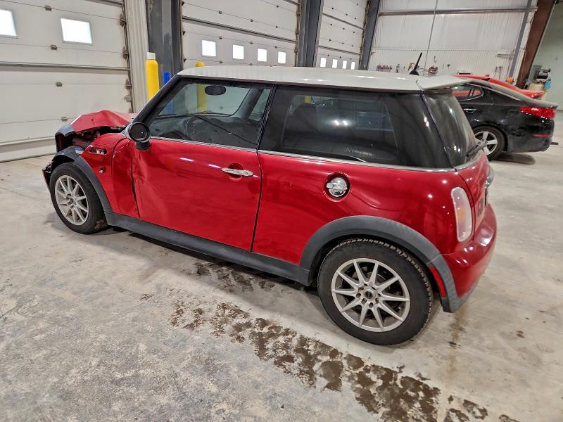 Photo 2 from auction – 2004 MINI COOPER S with VIN WMWRE33404TD88909