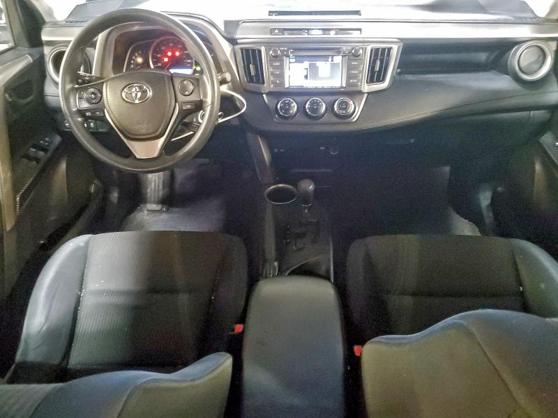 Photo 8 from auction – 2015 TOYOTA RAV4 LE with VIN JTMBFREV0FJ015018
