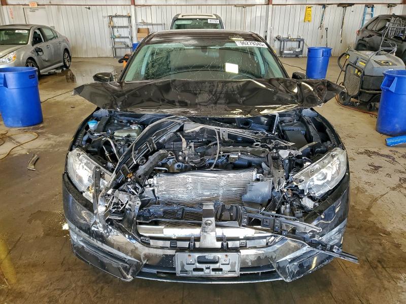 Photo 5 from auction – 2018 HONDA CIVIC LX with VIN 2HGFC2F5XJH562812